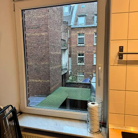 3-room In Centre * Köln