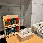 3-room In Centre *