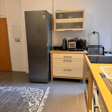 3-room In Centre * Köln